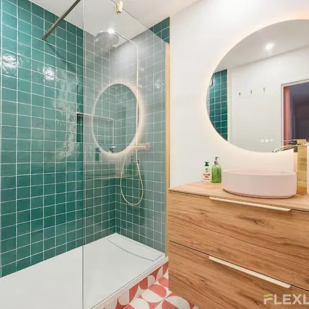 Spacious Two-bedroom In The 13th With Balcony Paris